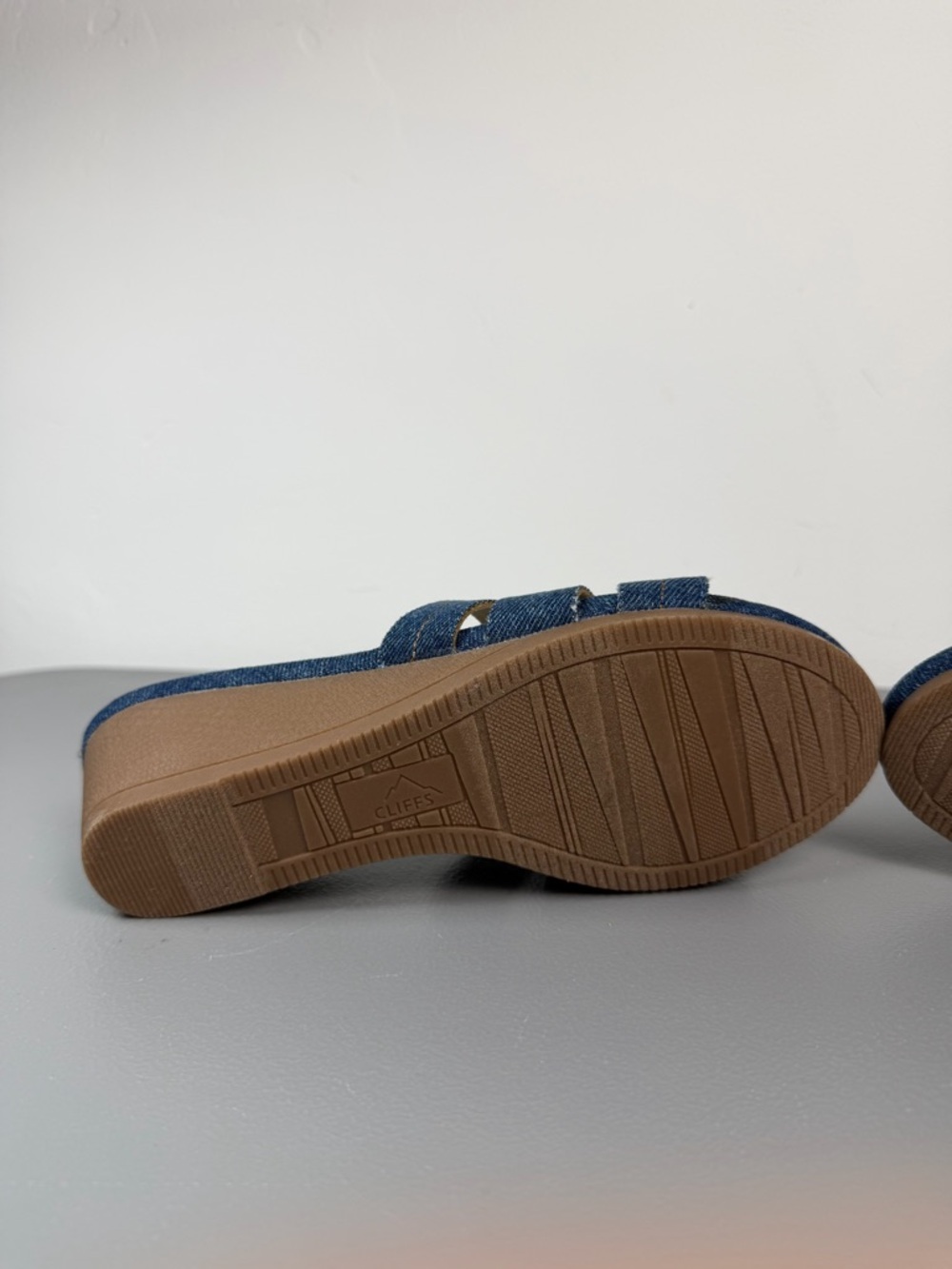 Cliffs by White Mountain Candyce Dark Blue Denim Women's Wedge Sandals-Sz 6.5 - Picture 11 of 12